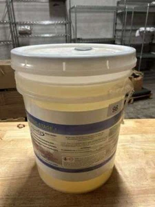 Esporta 50083 5 Gal Floor Finish Classic Stage 1 ZEP Inc., cleaner detergent - Picture 1 of 2