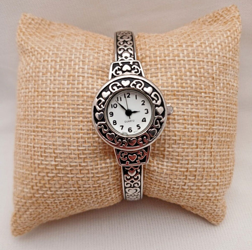 CHROME HEARTS Orologio al quarzo Avon tono argento cuore inciso design