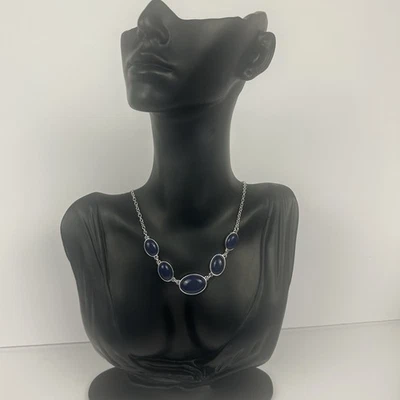 Collar De Colección Liz Claiborne Azul Marino Piedra Ovalada Tono Plateado Foto 1 de 4