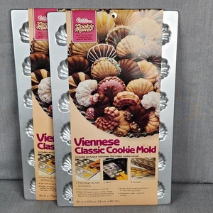Lot of 2 Vintage 1984 Wilton Viennese Classic Cookie Maker 18 Mold NEW OTHER - Picture 1 of 5