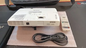 Epson Powerlite Projector 1771W LCD Wxga H477A HDMI VGA WiFi Remote With Bag - Picture 1 of 9