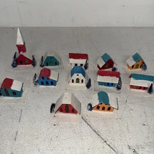 12 Vintage German Putz Weihnachtsdorf Häuser Pappe Glimmer Glitzer kleines Loch - Bild 1 von 5
