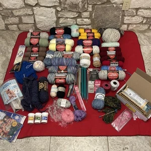 Riesiges Paket Garn ~ Stricknadeln ~ Wollfarbe ~ Strickbrett plus mehr NEU gebraucht - Bild 1 von 11