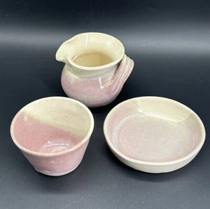 Juego de 3 tazas y platillos separadores de huevos cerámica Anita Morgan Seagrove rosa cocina - Imagen 1 de 9