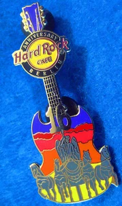 BERLIN 16th ANNIVERSARY BRANDENBURG GATE HORSES GUITAR Hard Rock Cafe PIN LE - Picture 1 of 1
