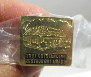 Nuevo pin de anuncio vintage 1997 McDonald's Outstanding Restaurant Award promoción empleado - Imagen 1 de 2