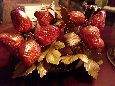 CESTA DE FRESA DE ARTE Y ESMALTE DE METAL DE COLECCIÓN RARA PESADA FLORES DE MARIPOSA BELLEZA Foto 1 de 4