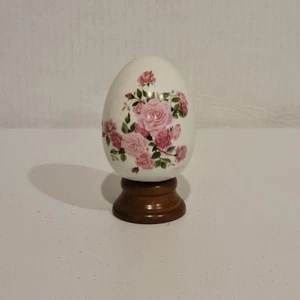 Huevo de porcelana vintage 1988 Avon "ROSAS DE VERANO" regalos de la naturaleza por E. Hoffman - Imagen 1 de 5