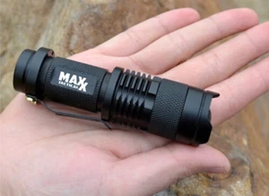 Mini Maxx 300 LED Tactical Zoom-able Flashlight, Super compact, Ultra bright - Picture 1 of 6