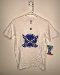 NHL Buffalo Sabres Logo T Shirt Size Medium 10/12 Short Sleeve White Ice Hockey - Picture 1 of 4