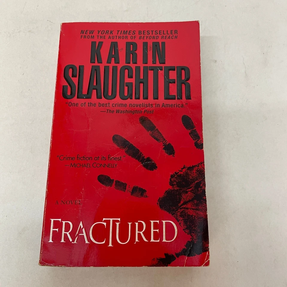 Fractured Mystery книга в мягкой обложке Карин Слотер из Dell Books 2009 - Изображение 1 из 4