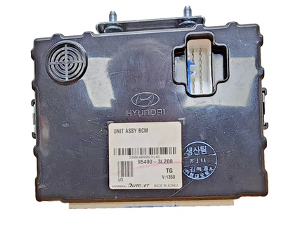 2009–2011 Hyundai Azera Smart Key Receiver Module 95400-3L200 OEM - Image 1 of 4