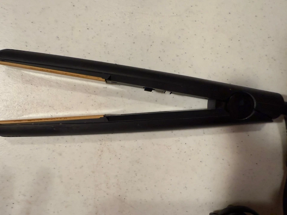 Plancha de pelo de cerámica ghd 4.2B Original Styler 1" - negra Foto 1 de 3