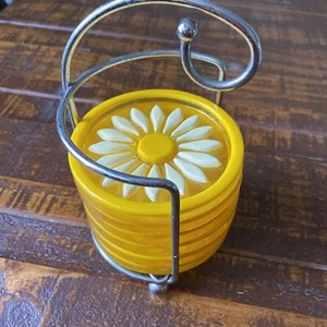 VINTAGE RETRO CRYSTAL CRAFT DAISIES COASTERS - RESIN ART AUSTRALIA Yellow Stand - Picture 1 of 13