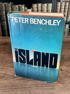 The Island A Novel by Peter Benchley 1979 FIRST EDITION Dust Jacket NOT BCE - Picture 1 of 7