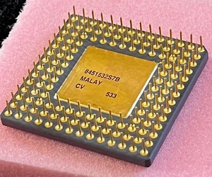 INTEL A82380-16 SX566 COLLECTIBLE PGA INTEL DMA CHIP fbb15A26 - Picture 1 of 3