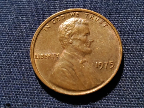 1975 Lincoln Memorial Cent / Penny Mint Error Struck Slightly Off-Center Rotated Cover