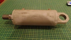 CILINDRO HIDRÁULICO CARRETILLA ELEVADORA BLANCA 6813232, S/N# 516673, 2500 PSI, N.O.S - Imagen 1 de 9