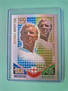 WEST HAM  BOBBY MOORE  100 CLUB ENGLAND MATCH ATTAX WORLD CUP 2010 LEGEND 