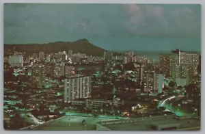 La Ronde, Americas First Revolving Restaurant, Honolulu, Hawaii, USA, Vintage Po - Picture 1 of 3