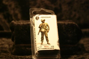 1/72 scale Andrea PURPLE HEART US MARINE 1945 STOCK # PH72-F001 - Picture 1 of 1