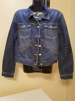 Chaqueta de mezclilla London Jean para mujer Lg lavado oscuro con desvanecimiento y bolsillos abotonados  Foto 1 de 3