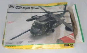 Fujimi Sikorsky HH-60D Night Hawk modello 368 scala 1/72 scatola aperta parzialmente assemblata - Foto 1 di 17