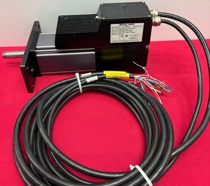 EXLAR SERVOMOTORE ATTUATORE MOTORE TRITEX II T2M090-0301-GFF-IE-238-40-230 -RICAMBI - Foto 1 di 9