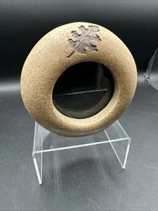 Sonoma Faux Rock Frame 3X3 Round With Maple Leaf - Picture 1 of 6