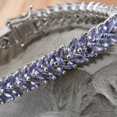 Brazalete Tenis Racimo Amatista Creado por Laboratorio Marquise Chapado en Oro Blanco 14K 7" Foto 1 de 4