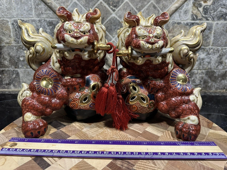 Dos perros Foo Kutani Gakuyou Foo de colección de 7 1/2" porcelana texturizada con moriaje criado Foto 1 de 4