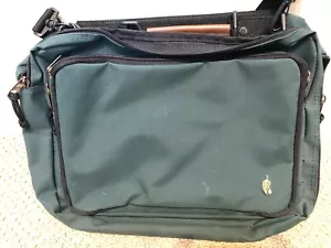 Grüne MELALEUCA Schultertasche Businesstasche mit Rucksackgurten - schwer zu finden! - Bild 1 von 5