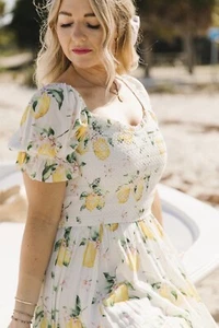 Ivy City Co Hollie Woodward Colab Dress Size XXS Lemon Floral Smocked A-Line New - Picture 1 of 5