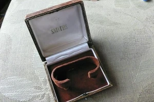 MAN'S OLD SMITHS WATCH BOX - Picture 1 of 9