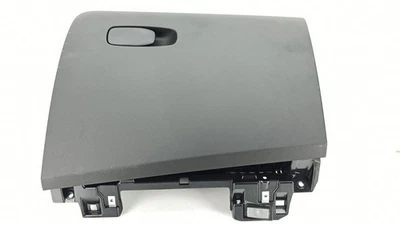 P31457499 GUANTERA / 211231 VOLVO V60 II 225 B4 MILD-HYBRID Foto 1 de 4