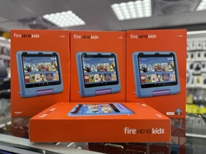 Amazon Fire HD 10 Kids 13th Gen Age 3+GREEN CASE 32 GB BRAND NEW SEALED bundle - Picture 1 of 8
