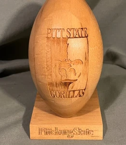 Pitt State Gorillas lasergeätzte Holz Fußball Trophäe von Grid Works - Bild 1 von 5