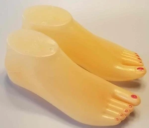 One Pair Female Mannequin Foot Thong Style Sandal Shoe Model Display - Picture 1 of 7