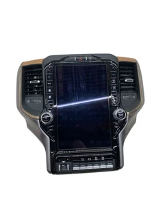 2019 DODGE RAM 3500 12' TOUCHSCREEN INFO DISPLAY A/C HEATER CONTROL PANEL /VENTS - Picture 1 of 23