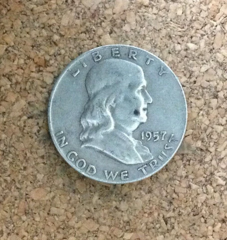 1957 D  Circ.  Franklin Half Dollar 90 % Silver US Coin FH2874 FREE SHIPPING Cover