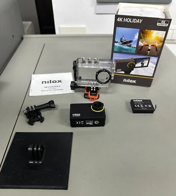 Nilox Action Cam 4K Holiday con custodia + 2 batterie Display LCD 2" - Immagine 1 di 4