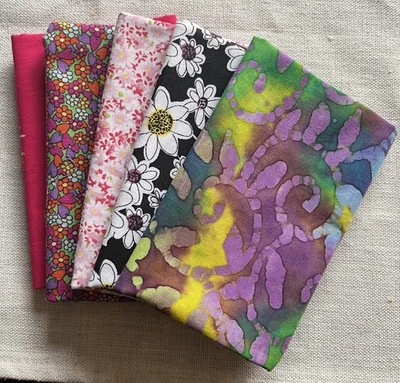 Lote de 5 cuartos de grasa acolchados 100 % tela de algodón paquete 18”x22” flores rosas Foto 1 de 4