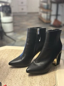 Jones New York Ankle Boots Booties Black Heel Zip Size 8 Classy Evvelyn - Picture 1 of 4