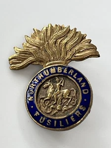 WW1 WW2 Northumberland Fusiliers Sweetheart Brooch/Badge Brass & Enamel - Picture 1 of 7