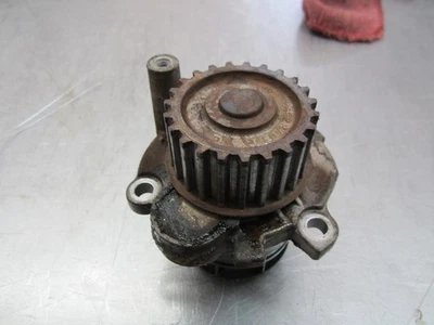 Насос водяного охлаждения для 06-07 Volkswagen Passat 2.0 06A121031C - Изображение 1 из 4