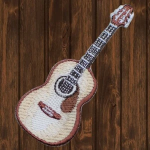 Gitarre gestickter Aufnäher — zum Aufbügeln - Bild 1 von 1
