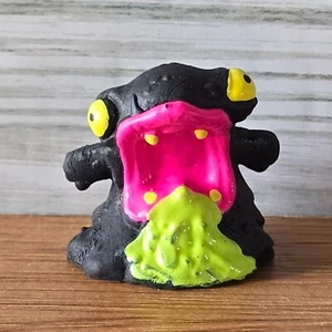 Minifigura G2 Trash Pack Serie 3 Lanzador Raro Exclusivo Color Negro Alce - Imagen 1 de 9