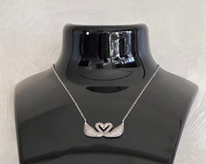 Elegante Collar Corazón Alado Plata - Elegante y Significativo Joyería Regalo - Imagen 1 de 6