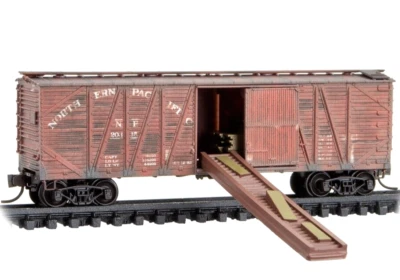 Micro Trains N Scale ~ Northern Pacific #20315 ~ MSRP 40' Boxcar ~ 02844251 - Image 1 of 3