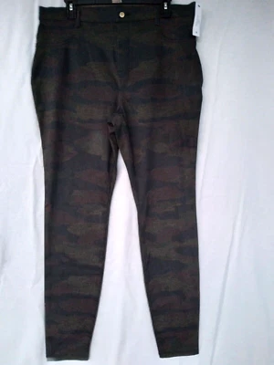 Women  XL 16-18 High Rise Camo Jeggings Stretch Fitted  Pants New   - Image 1 of 4
